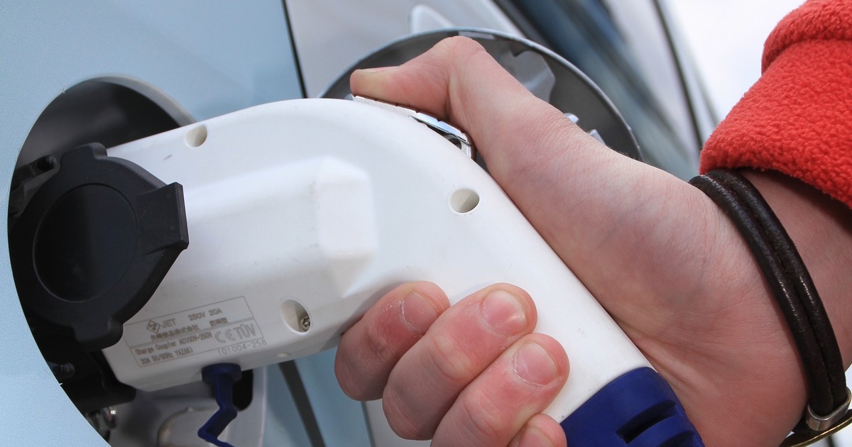 Chińczycy wybudują w Poznaniu fabrykę części od aut elektrycznych