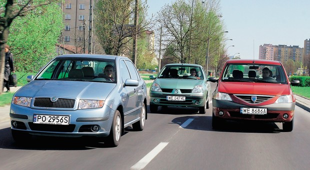 Sedany wciąż na topie - Skoda Fabia kontra Renault Thalia i Dacia Logan | Z archiwum Auto Świata |