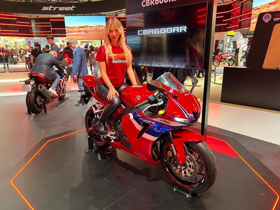 Wystawa motocyklowa EICMA 23