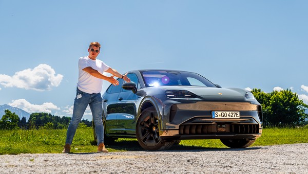 2026 Porsche Cayenne S Coupe Electric