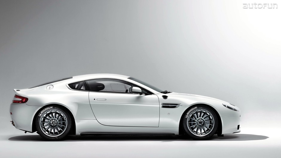 Aston Martin Vantage
