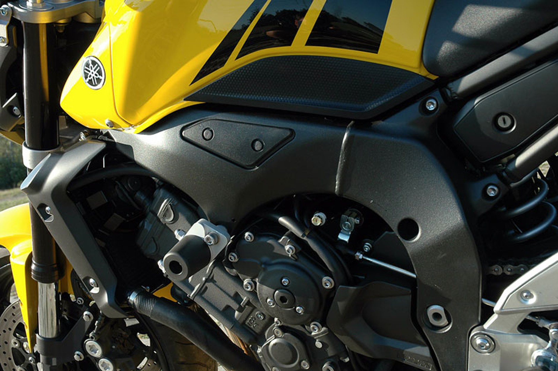 KTM 990 SuperDuke vs. Yamaha FZ1 (test porównawczy)