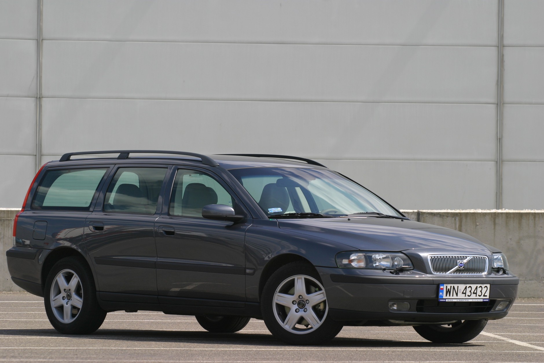 Volvo V70 2.4