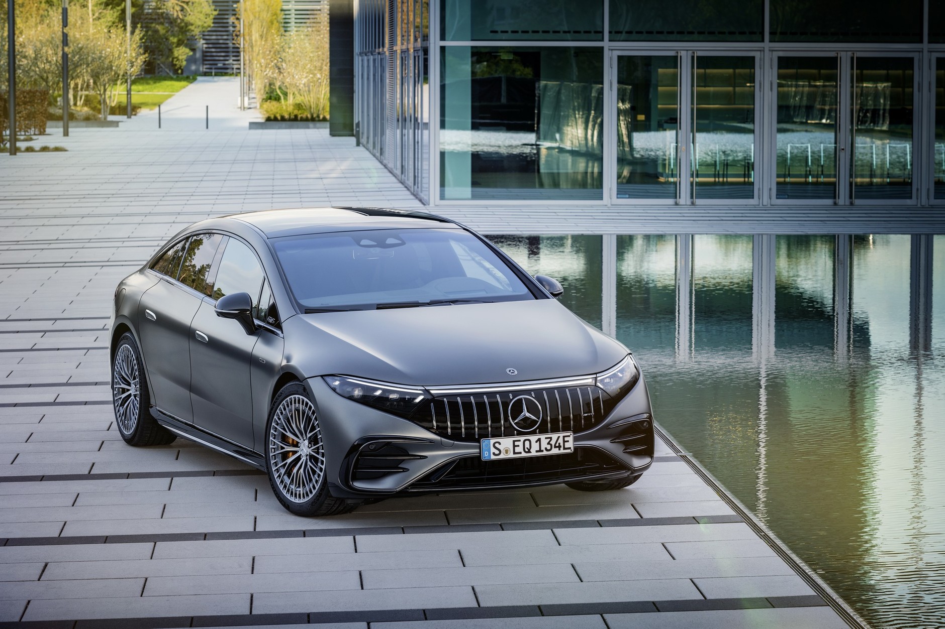 Mercedes-AMG EQS 53 (2021)