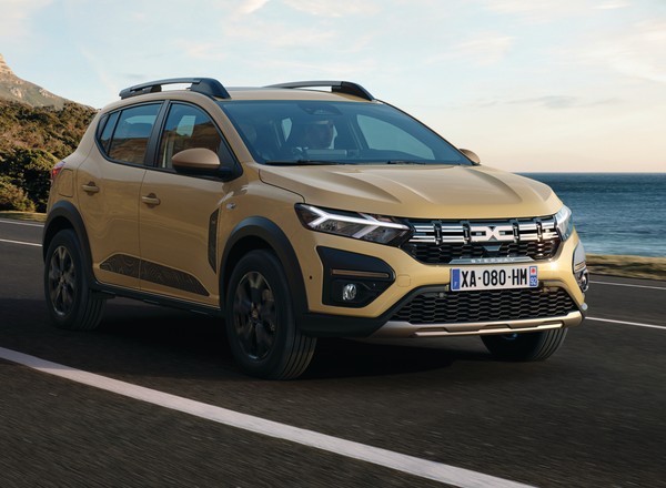 Dacia wprowadza zmiany w trzech modelach. Nowe wyposażenie podstawowe i odmieniony wygląd