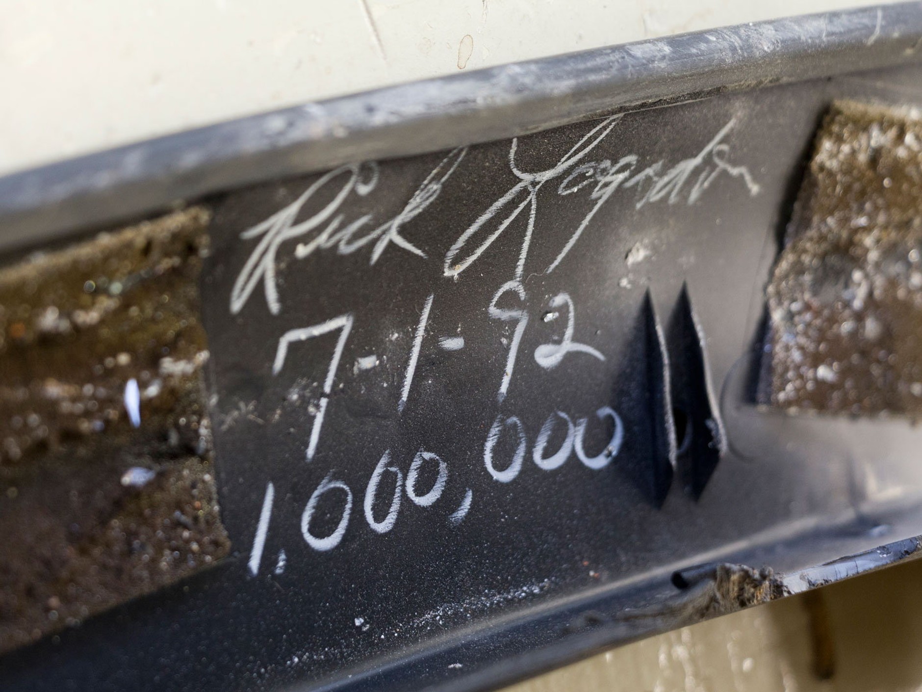 Milionowy Chevrolet Corvette powstaje z popiołów