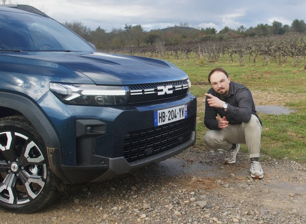 Jeździłem europejskim pogromcą chińskich SUV-ów. Dacia ma asa w rękawie