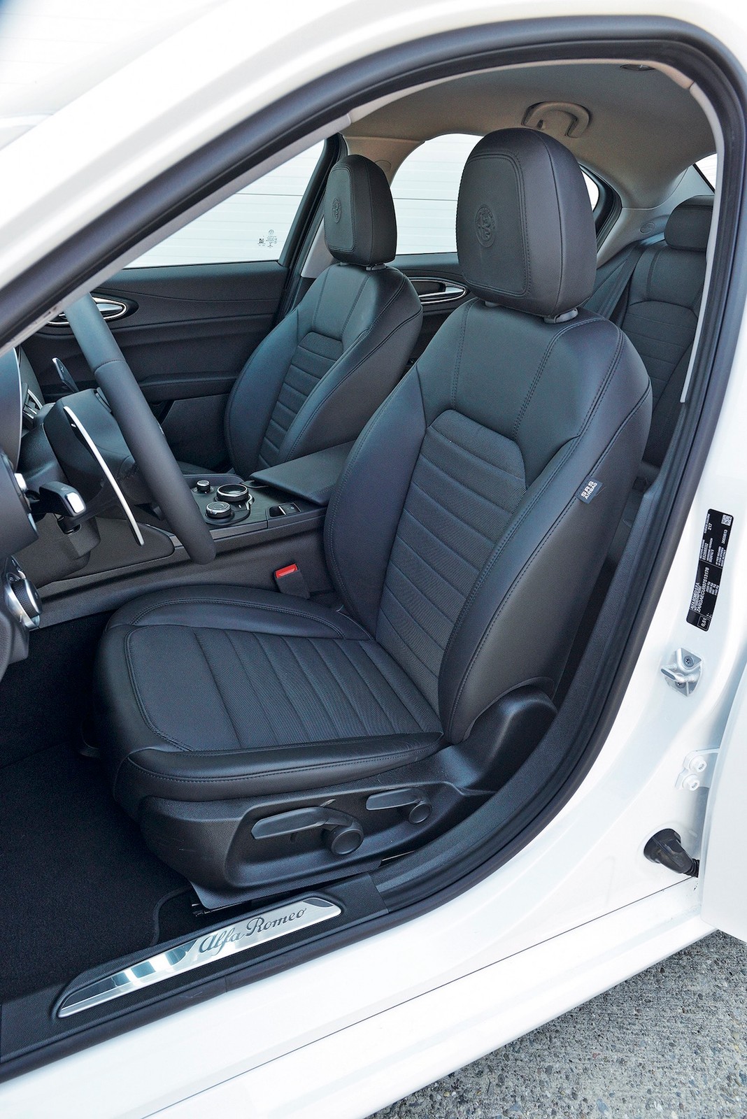 Alfa Romeo Giulia kontra BMW serii 3