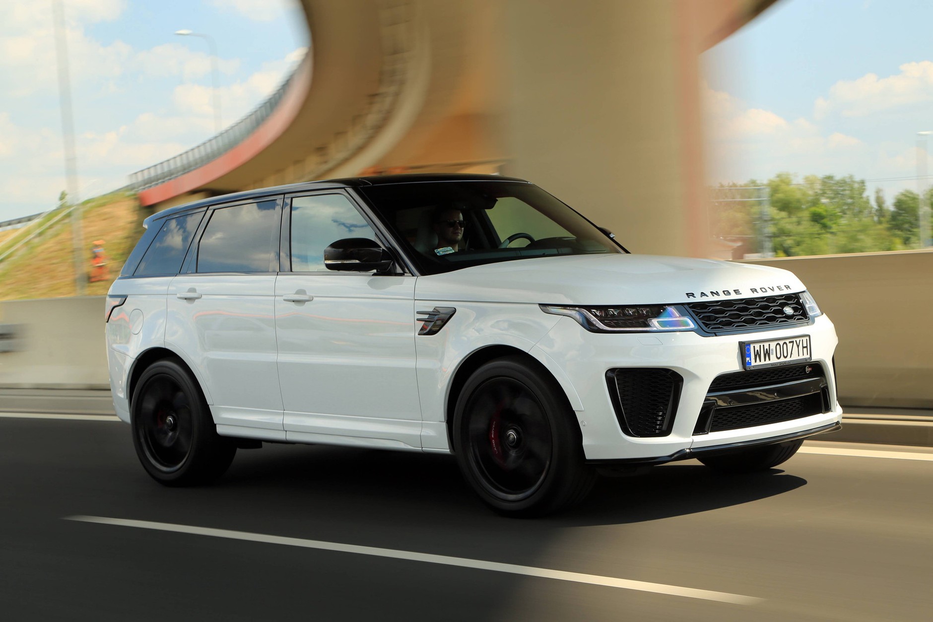 Range Rover Sport SVR – cudownie bezsensowny olbrzym |Test