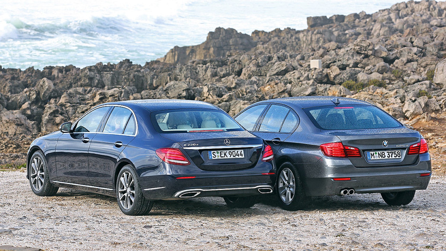Mercedes klasy E kontra BMW serii 5 - co będzie nową siłą przewodnią?