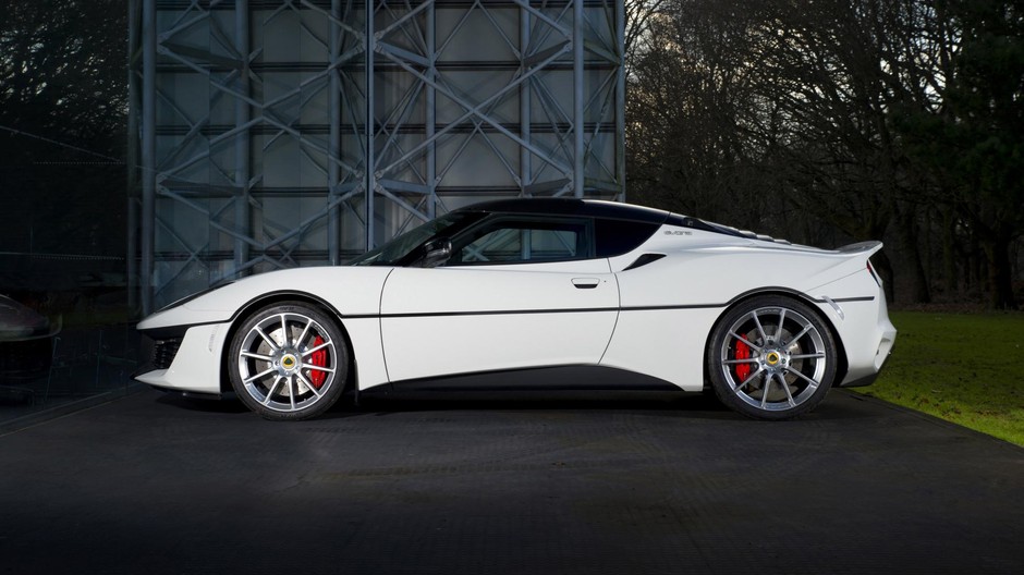 Lotus Evora Sport 410 - na cześć Jamesa Bonda