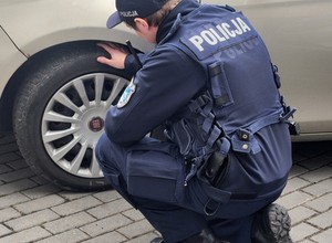 Policjanci masowo sprawdzają opony. Mandat może wynieść nawet 3 tys. zł