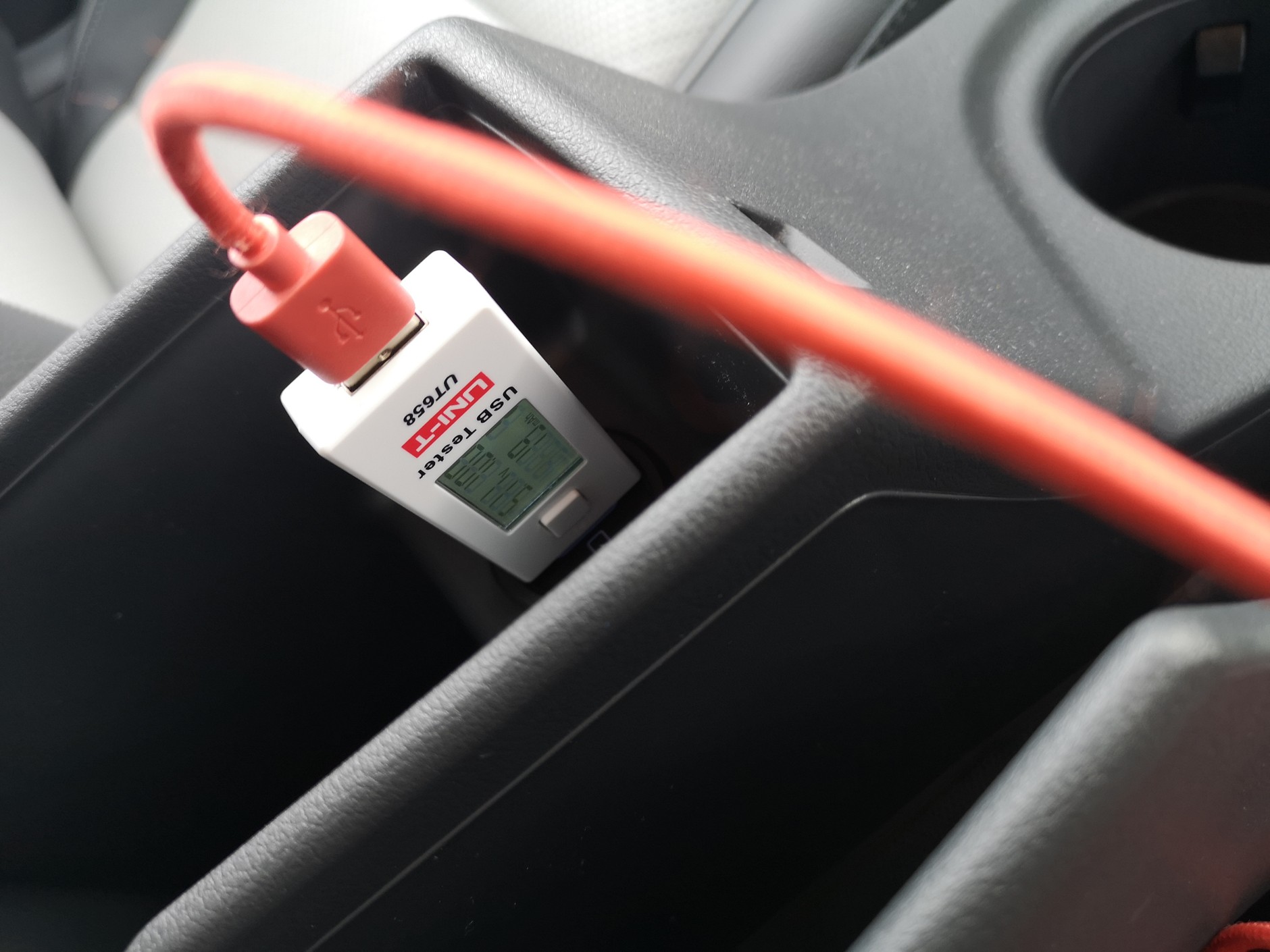 Ładowanie w Hyundai Ioniq