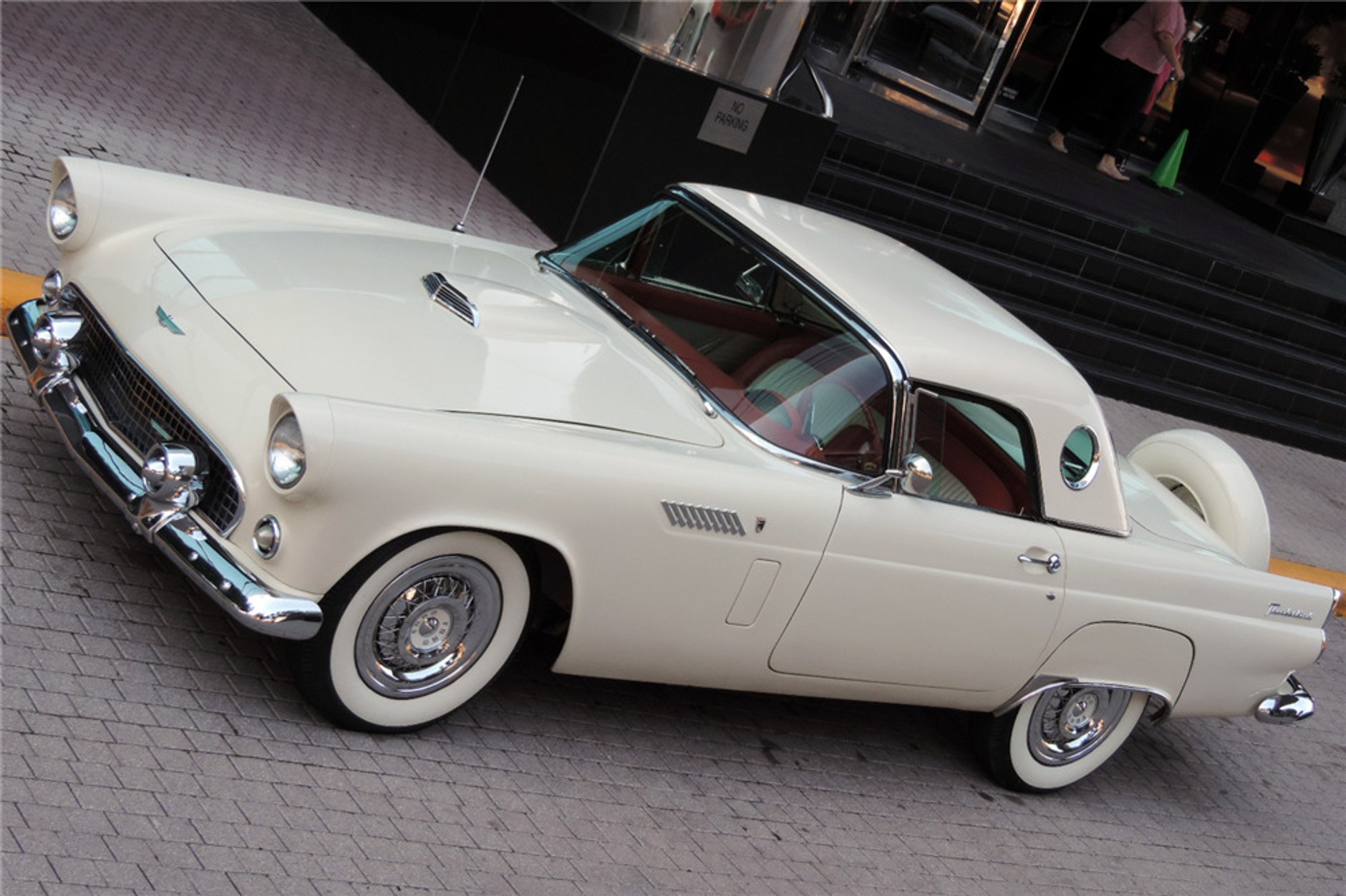 FordThunderbird Krisjenner Credit BarrettJackson