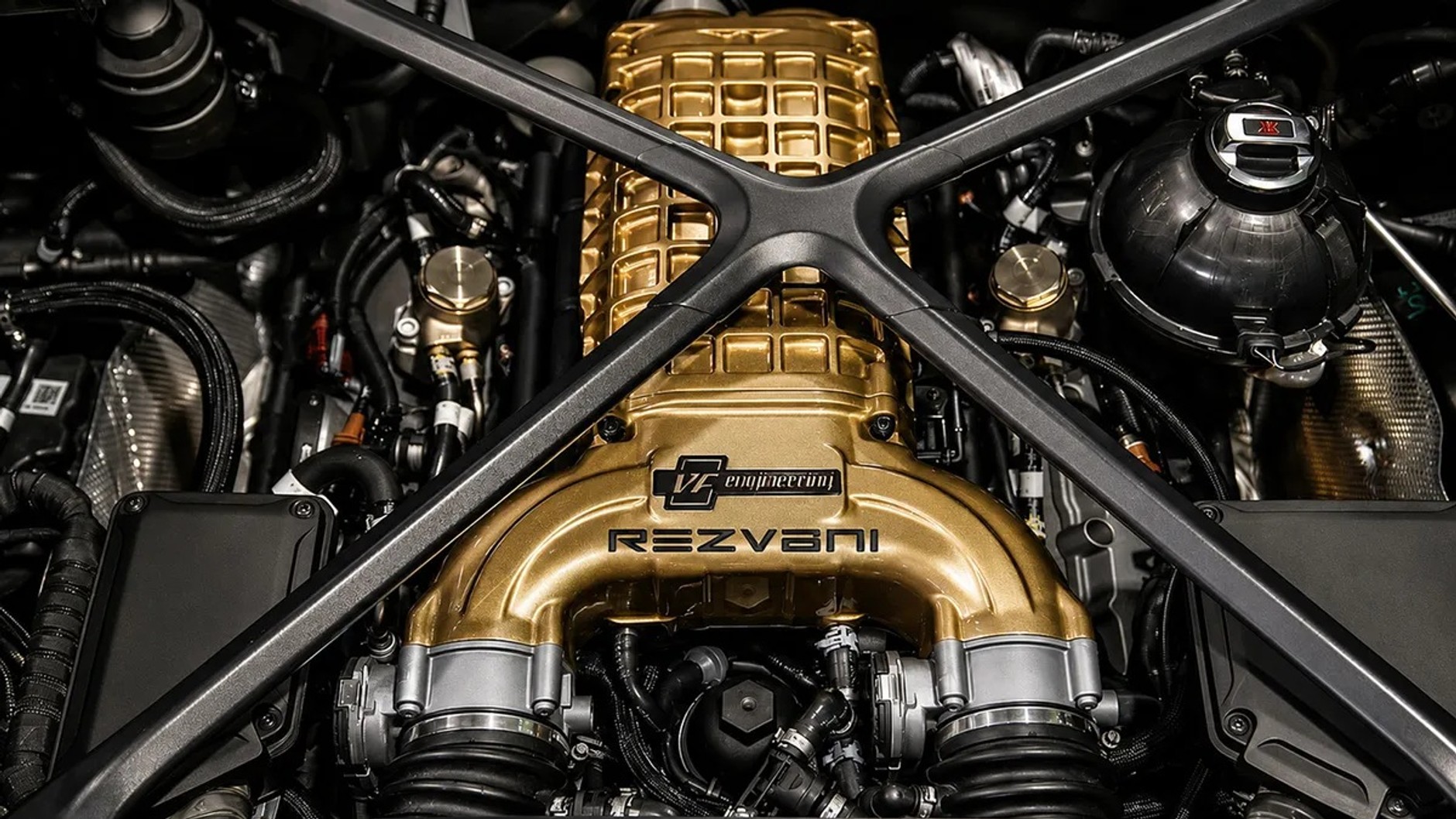 Podkręcony do 800 KM silnik 5.2 V10 w Rezvani Dune