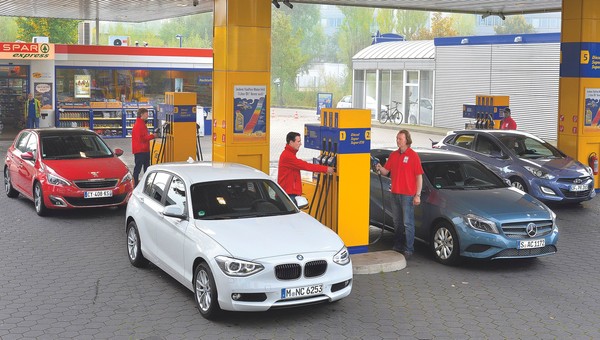 BMW 114d kontra Mercedes A160 CDI, Hyundai i30 1.6 CRDI i Peugeot 308 1.6 HDI - Ile palą małe diesle