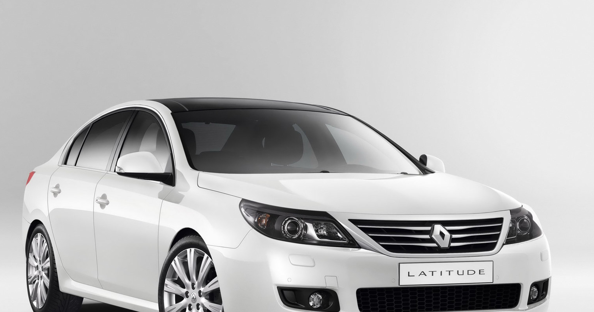 Renault Latitude: premiera następcy Vel Satisa w sierpniu