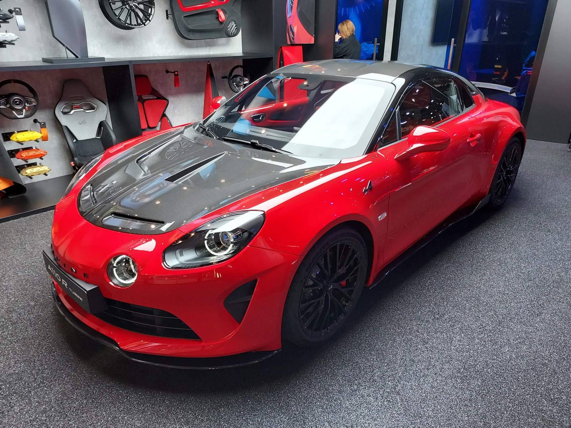 Salon samochodowy w Paryżu 2024