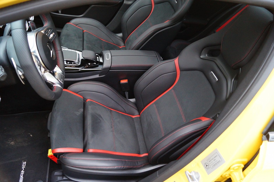 Mercedes-AMG A35 – bardzo szybka zabawka
