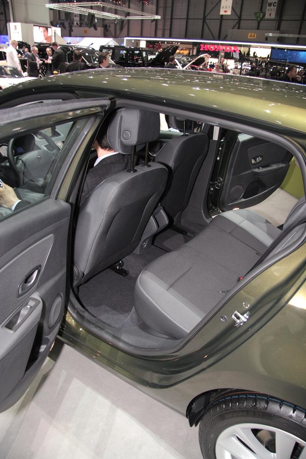 Genewa 2009: Renault Mégane Grandtour – pierwsze wrażenia