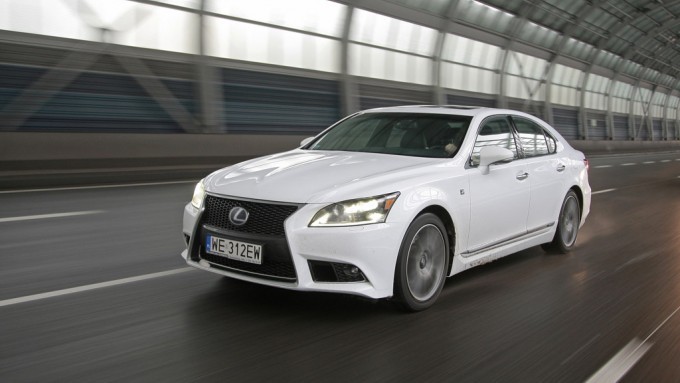Test Lexusa LS 600h F Sport: hybryda na  sportowo