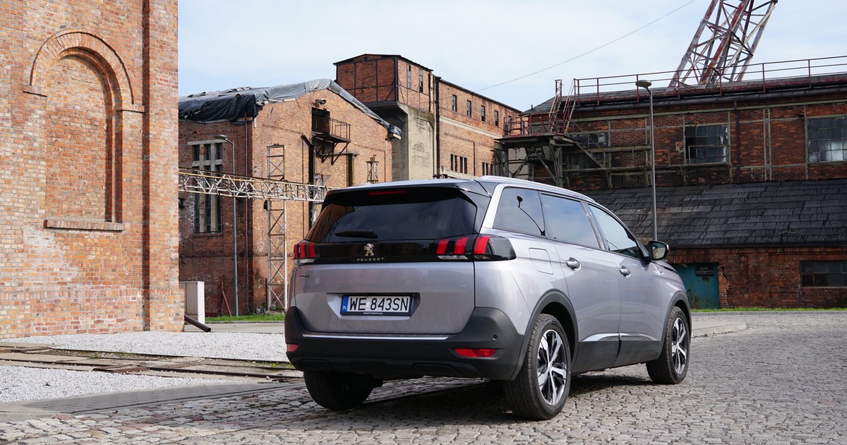 Peuegot 5008 Crossway