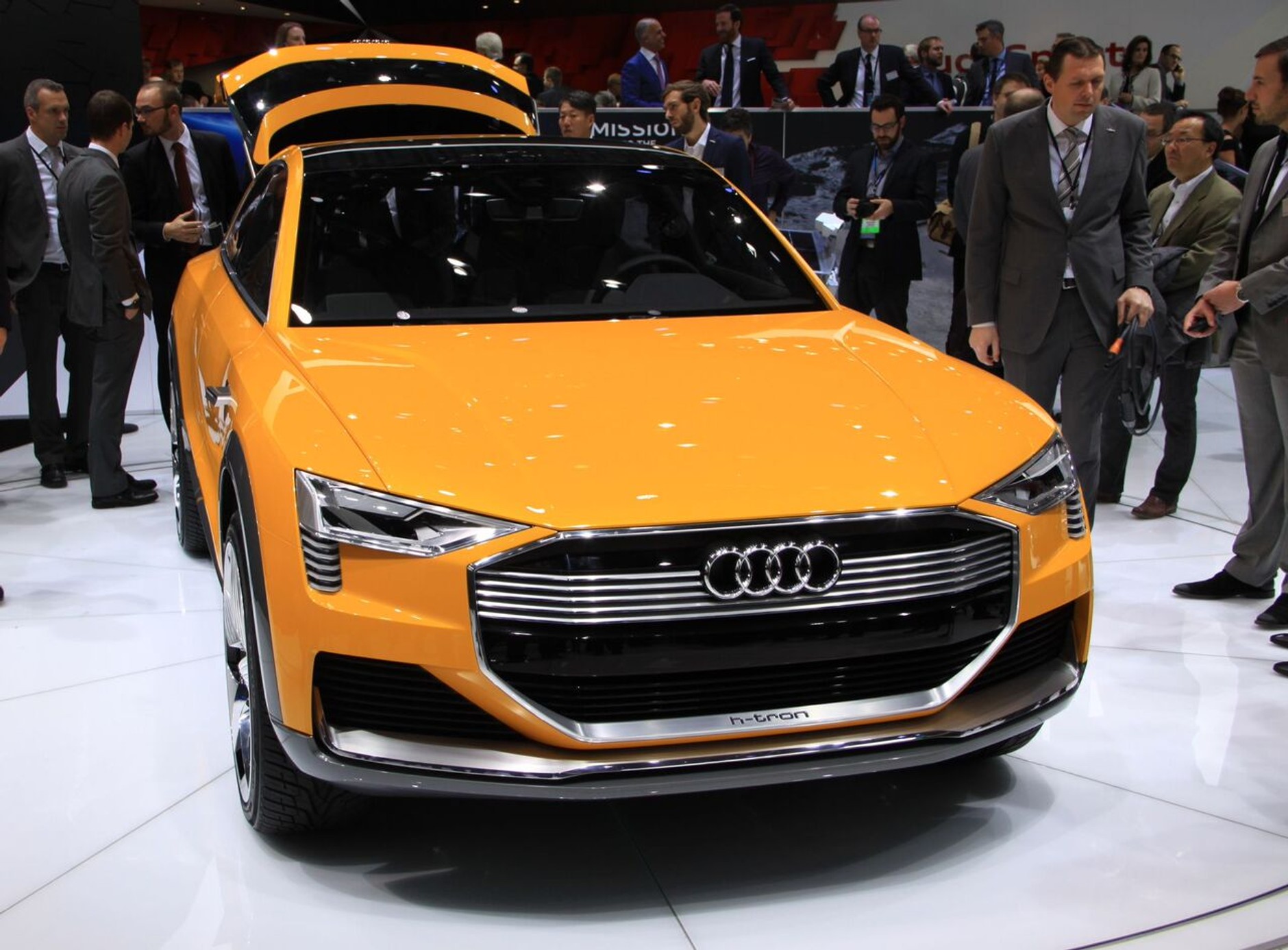 Detroit 2016 - Audi h-tron