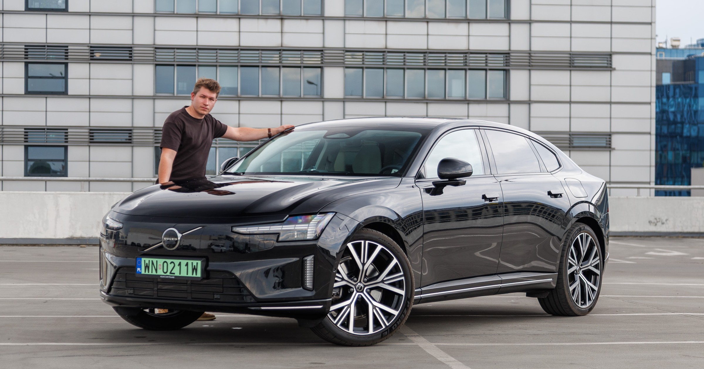 Volvo ES90