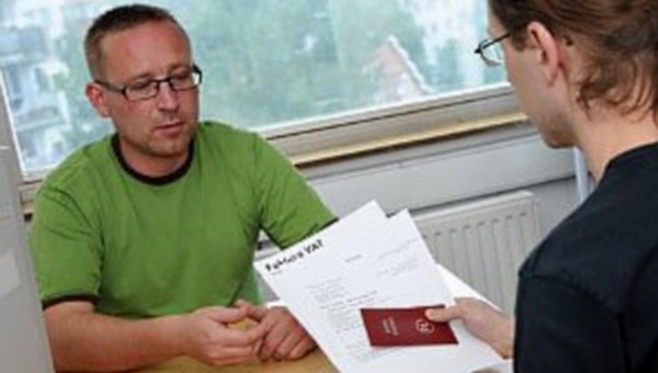 Kupujemy i rejestrujemy auto - vademecum