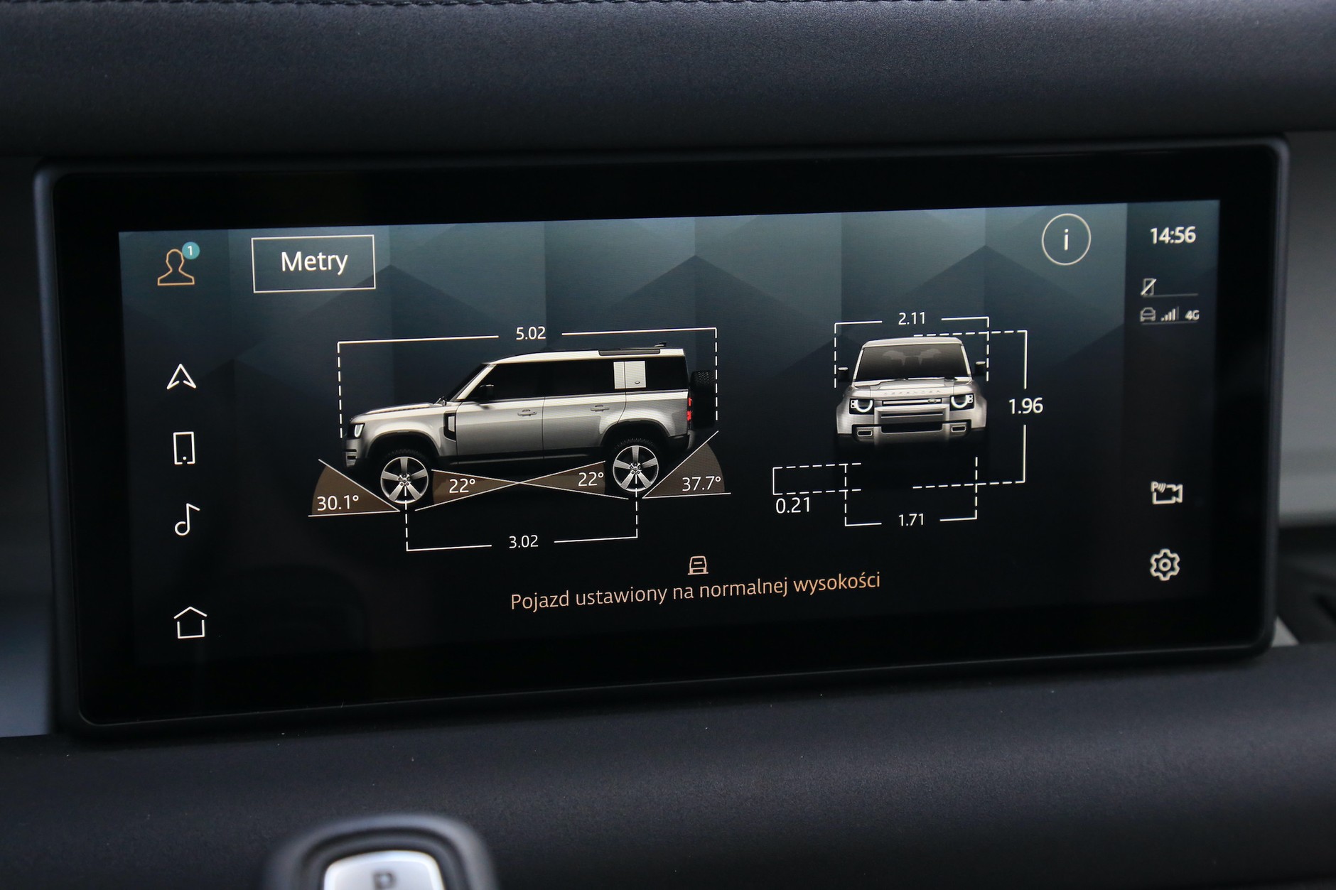 Land Rover Defender 110