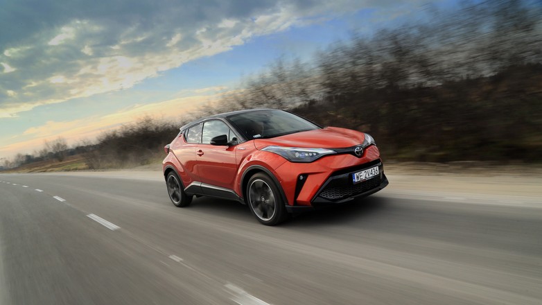 Toyota C-HR GR Sport 2.0 Hybrid (2021 r., 1. generacja, lifting)