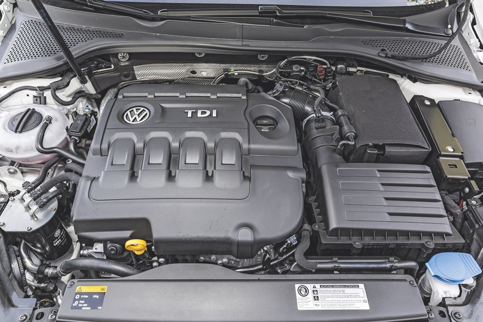 Opel Astra kontra Volkswagen Golf - kto zbudował lepszy kompakt?