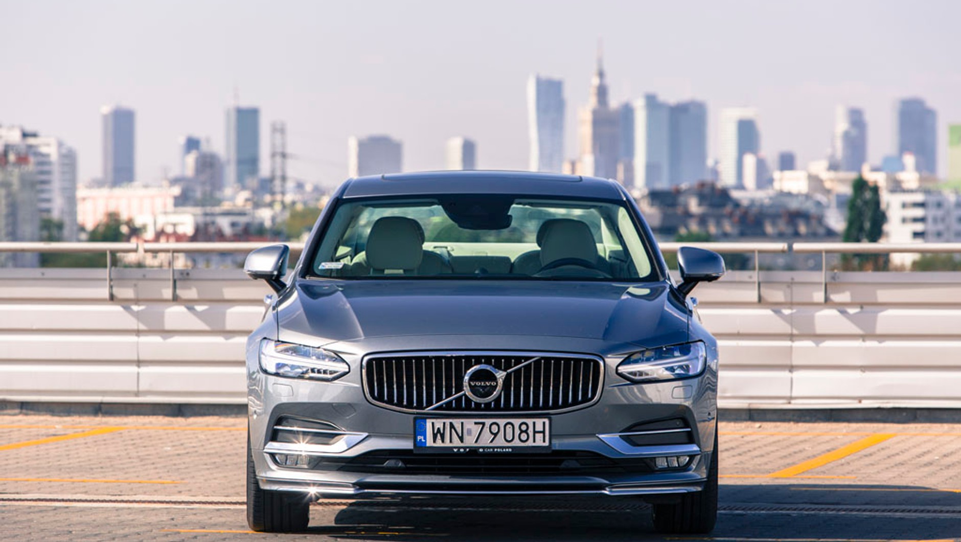 Volvo S90 D4