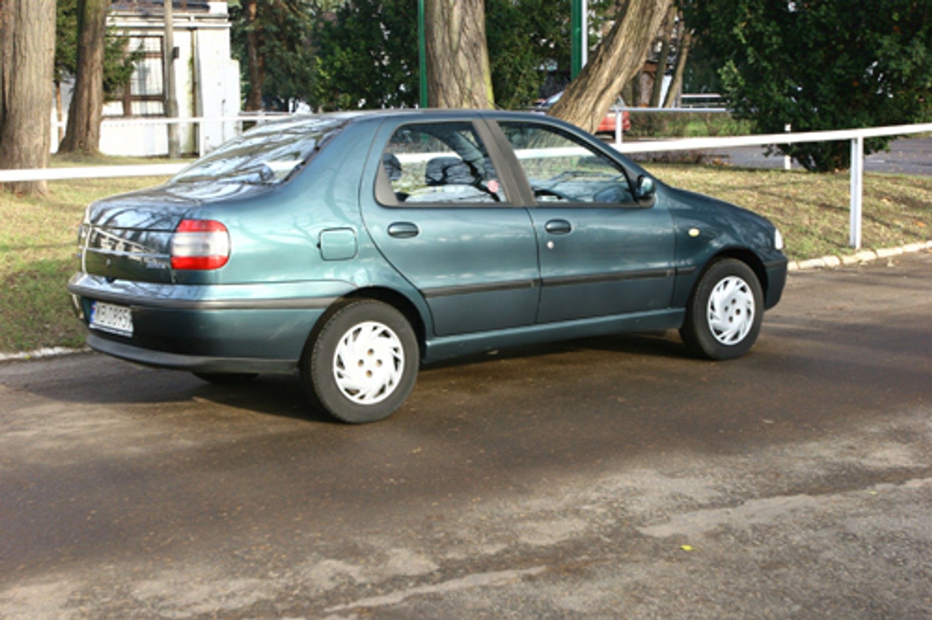 Fiat Siena 1.6 HL - Czy skarbonka na tym zyska?