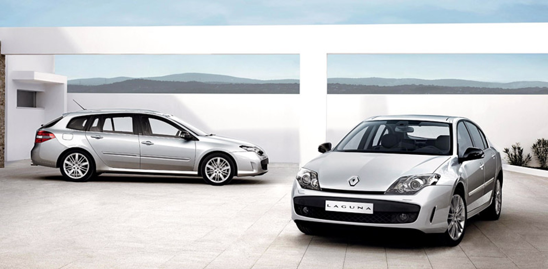 Genewa 2008: Renault Laguna GT - ostatni pokaz przed wjazdem na rynek