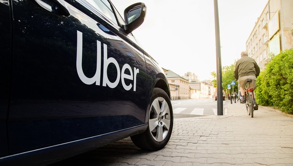 Najdziwniejsze rzeczy, jakie zostawiono w Uberze. Na pewno się nie spodziewasz