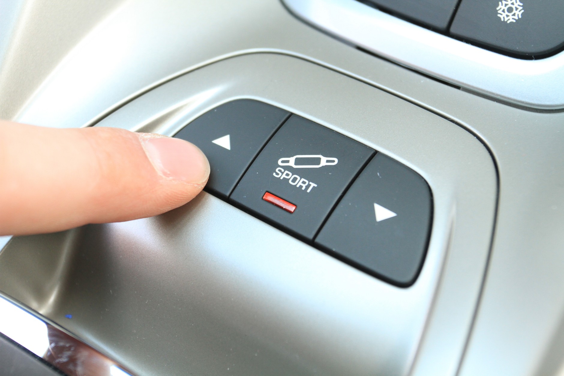 Regulowany prześwit i zmienna twardość zawieszenia