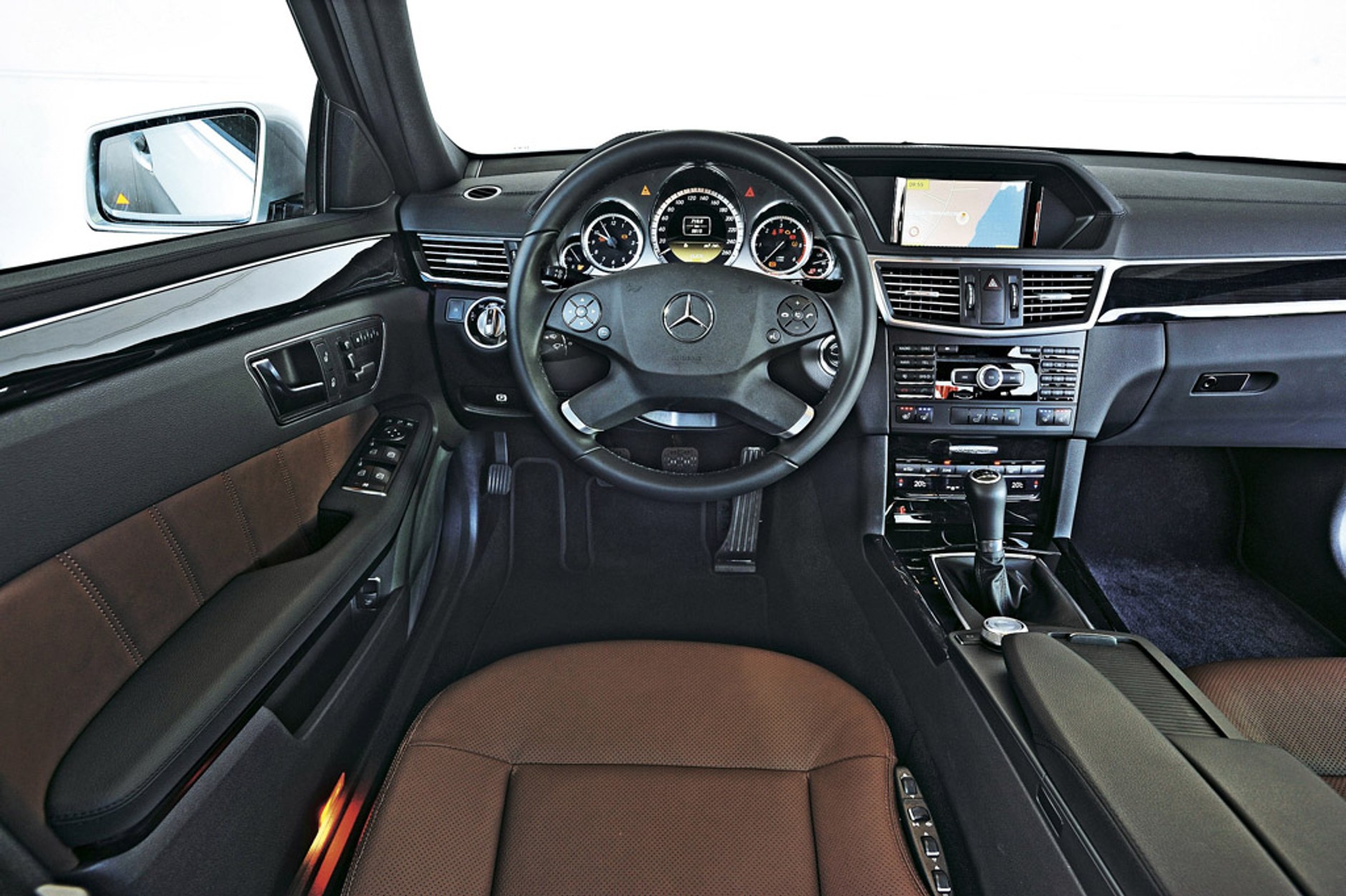 BMW 520d kontra Mercedes E 220 CDI i Audi A6 2.0 TDI: sprawdzamy oszczędne superdiesle