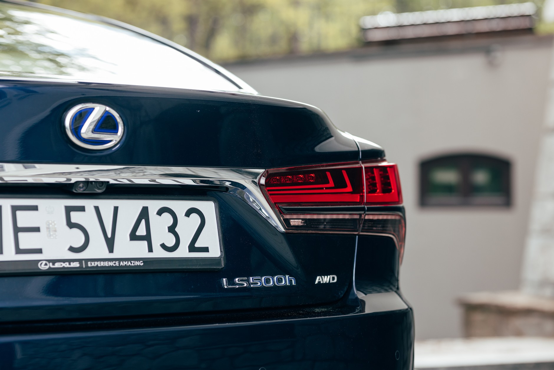 LS 500h