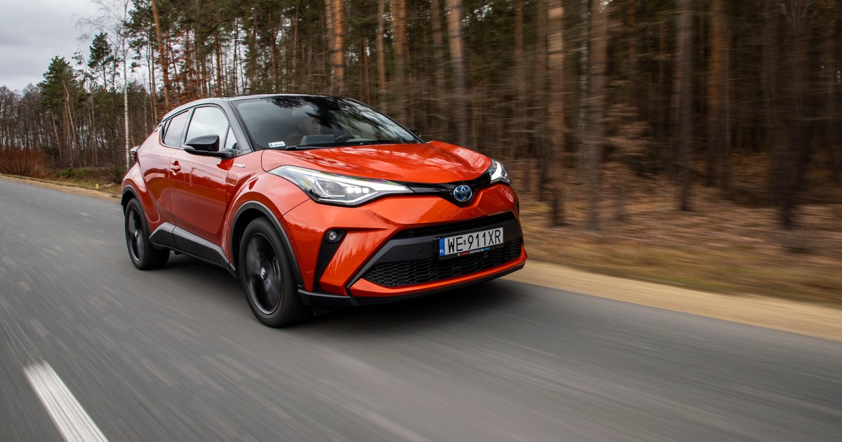 Toyota CH-R 2.0 Hybryda