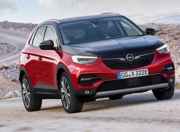 Opel Grandland X AWD Plug-In Hybrid – topowy SUV Opla