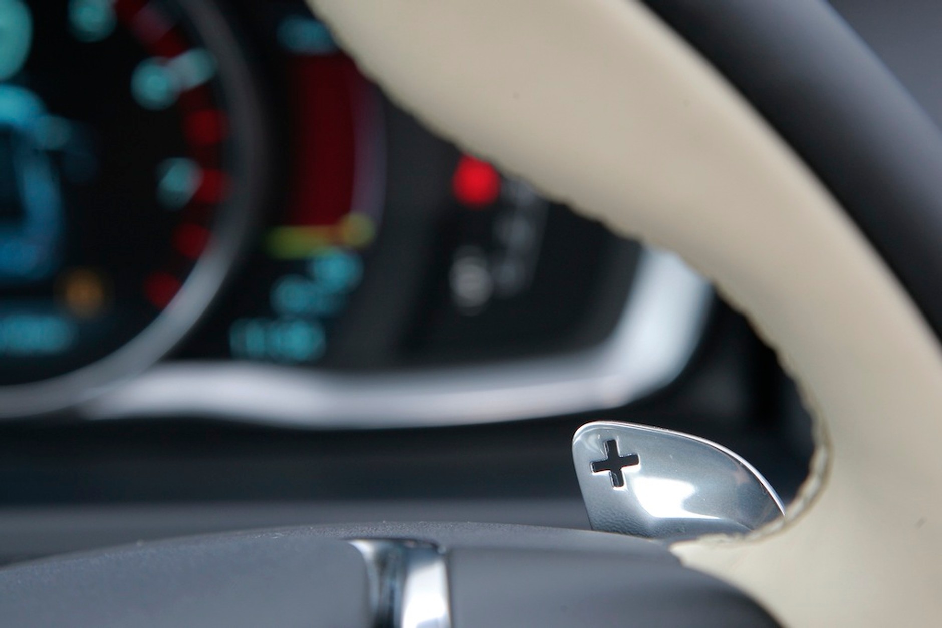 Patryk Szczerbiński testuje Volvo S60 T6 Polestar