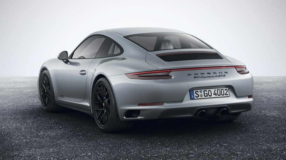 Porsche 911 Carrera GTS