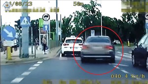 Policjanci z Wrocławia gonili pirata drogowego. 50 pkt to dopiero początek [WIDEO]
