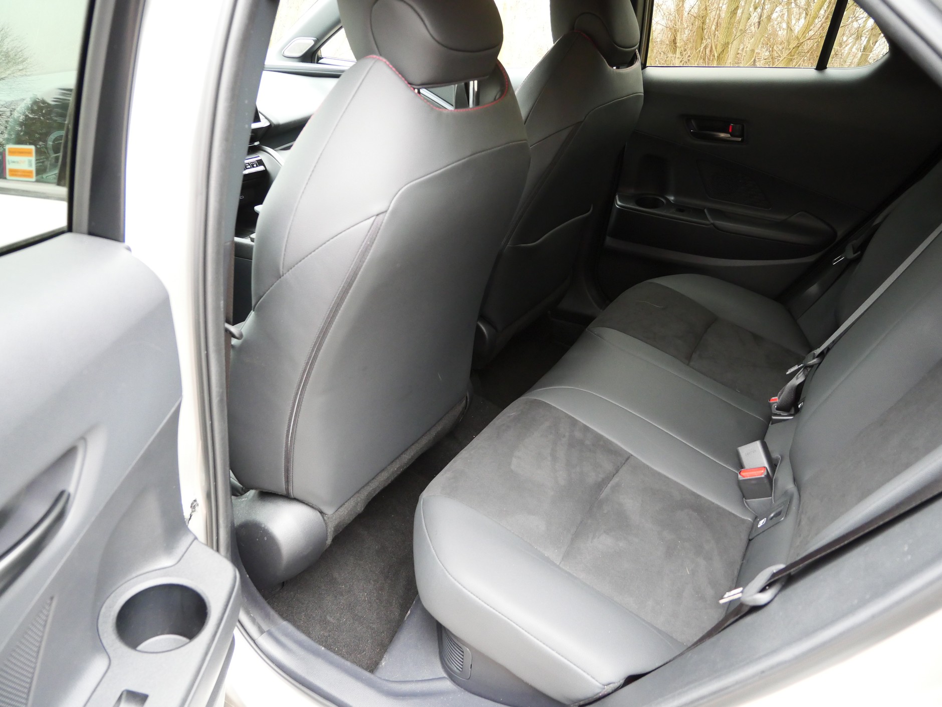 Toyota C-HR GR Sport 2.0 Hybrid DynamicForce 197 KM AWD-ie-CVT