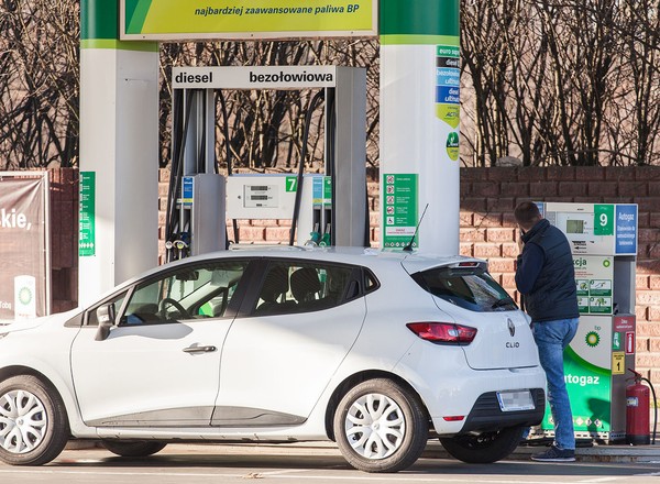 Paliwo i węgiel drastycznie zdrożeją od 2023 r. UE pracuje nad nową dyrektywą energetyczną