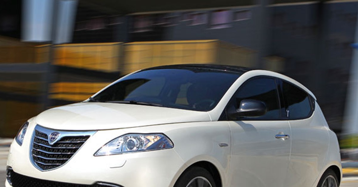 Lancia Ypsilon