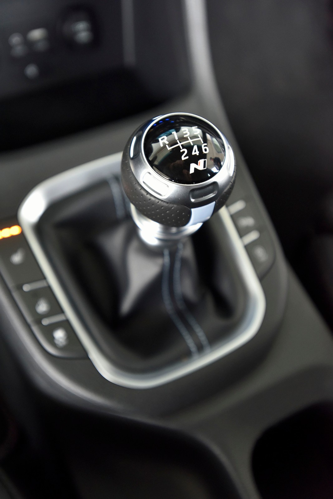 Hyundai i30 N kontra Peugeot 308 GTI - takie powinno być GTI