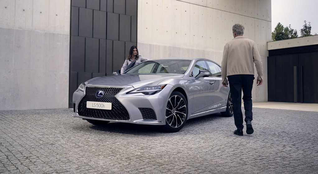 Lexus LS500h