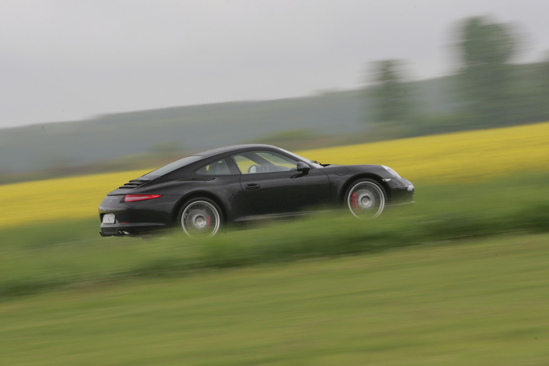 Porsche 911 Carrera S: emocje w standardzie
